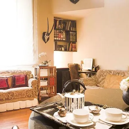 Bijou House Apartment *
