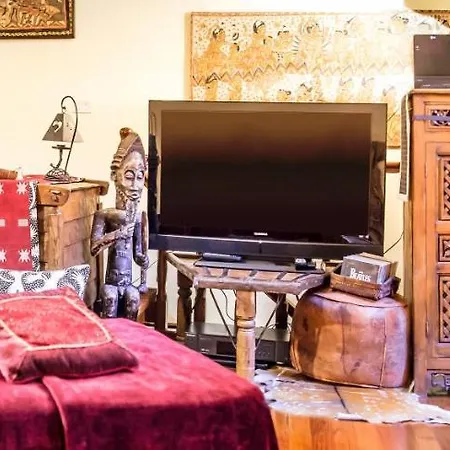 Bijou House